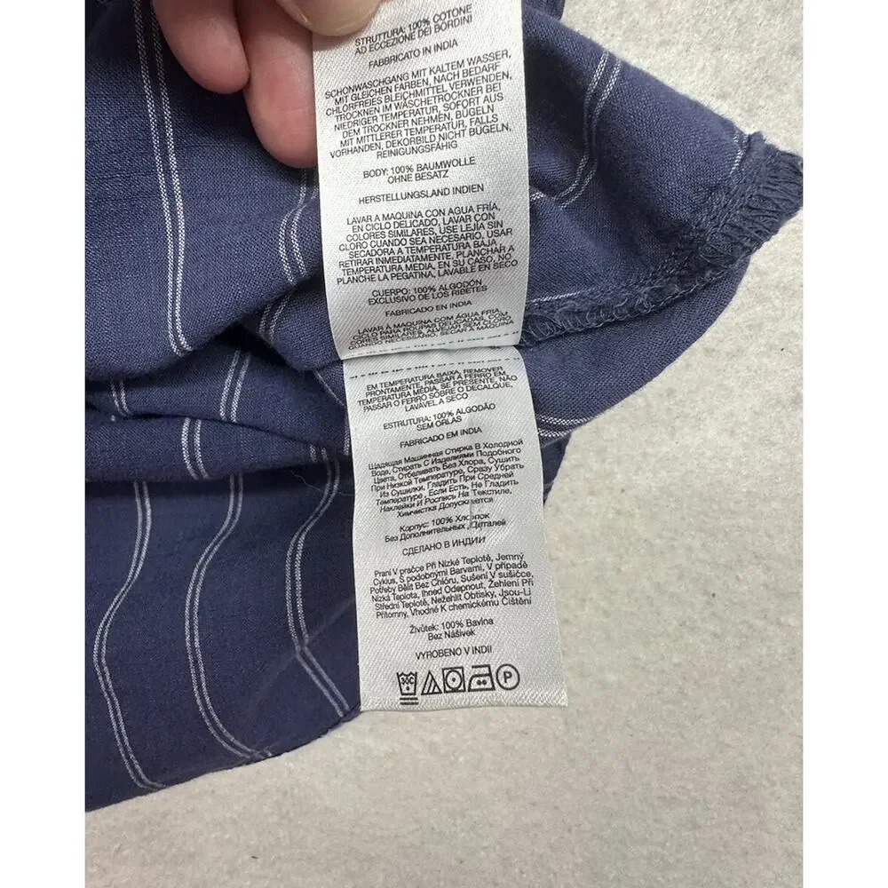 Columbia Womens Size M Blouse Navy Pinstripe Loose Cotton 100% - Picture 7 of 8